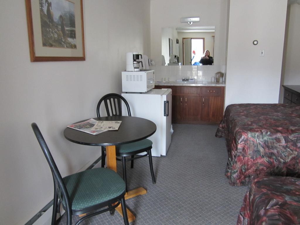 The Gateway Inn Canmore Zimmer foto